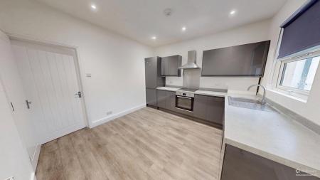 2 bedroom Flat to let in Sandown Road, Brighton, BN2