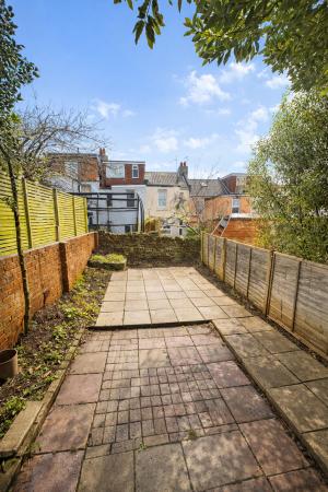 2 bedroom Flat to let in Sandown Road, Brighton, BN2