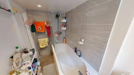 3 bedroom Terraced House to let in Sillwood Street