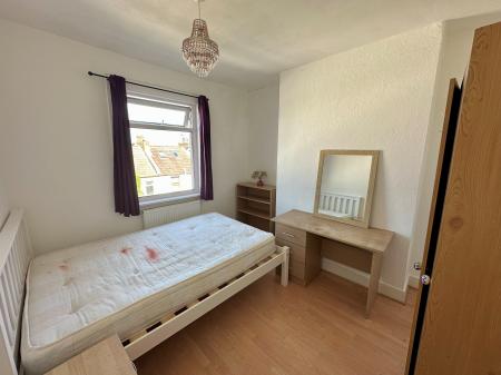 4 bedroom Terraced House to let in Southampton Street