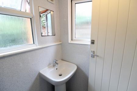 4 bedroom Semi-detached house to let in Southover Street, Brighton, BN2