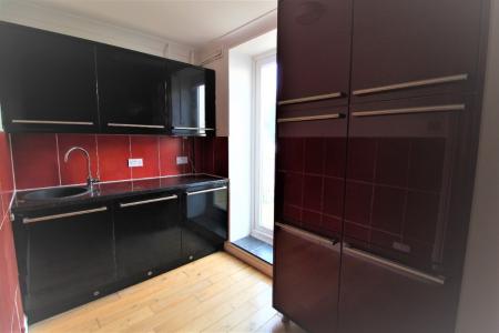 5 bedroom Terraced House to let in St James Avenue