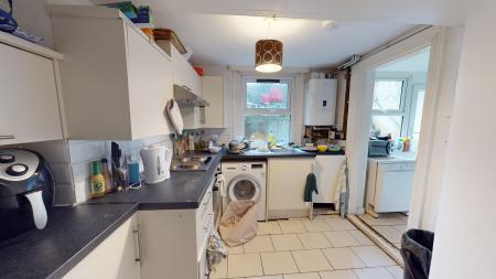 6 bedroom Terraced House to let in Trinity Street, Brighton, BN2