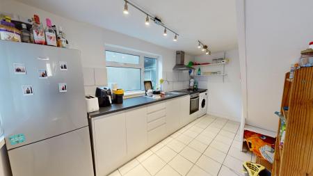 3 bedroom Terraced House to let in Viaduct Road, Brighton, BN1