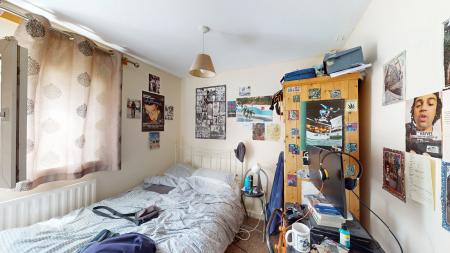 5 bedroom Terraced House to let in Viaduct Road