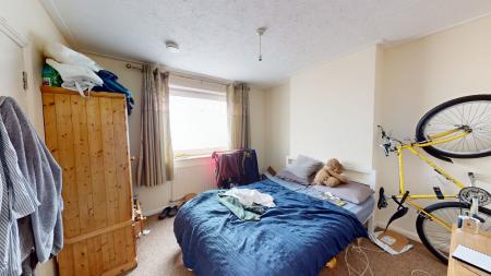 5 bedroom Terraced House to let in Viaduct Road