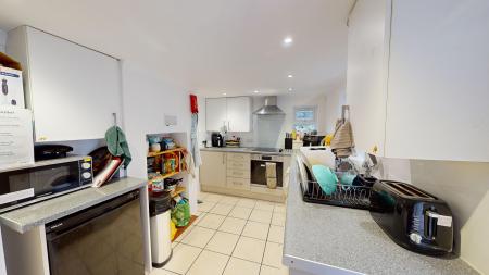 5 bedroom Terraced House to let in Viaduct Road, Brighton, BN1