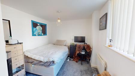 2 bedroom Flat to let in West Street