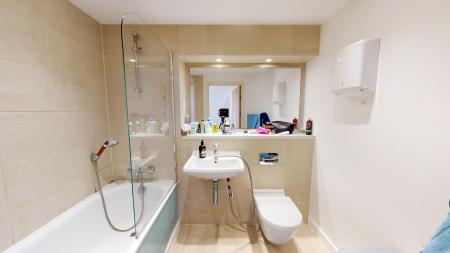 2 bedroom Flat to let in West Street