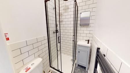 1 bedroom Flat to let in Western Road, Hove, BN3