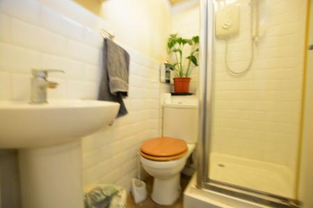 1 bedroom Studio flat to let in Elder Place, City Centre, Brighton, BN1
