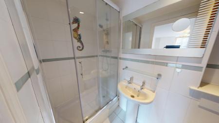 3 bedroom Apartment to let in Regent Street