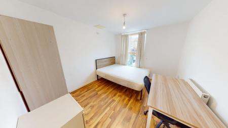 3 bedroom Apartment to let in Regent Street