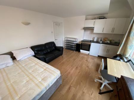 1 bedroom Flat to let in Lansdowne Road, Brighton, BN3