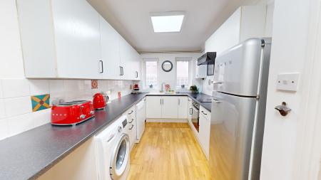 4 bedroom Town house to let in Sillwood Street, Brighton, BN1