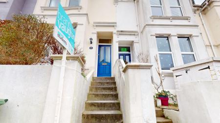 6 bedroom Detached house to let in Brading Road, Hanover, Brighton, BN2