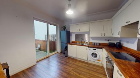 4 bedroom Ground floor maisonette to let in Shirley Street, Hove, BN3