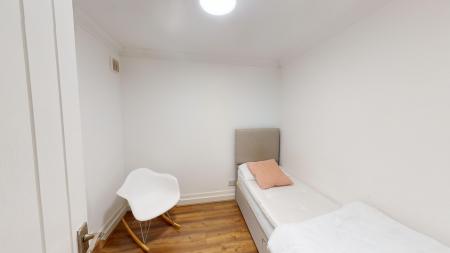 4 bedroom Ground floor maisonette to let in Shirley Street, Hove, BN3