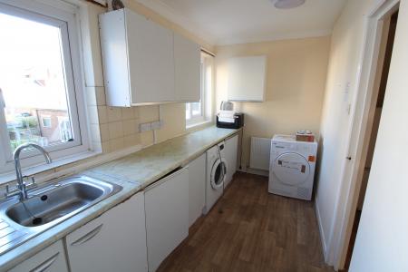 4 bedroom Maisonette to let in Lewes Road