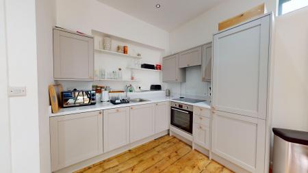 2 bedroom Flat to let in Lansdowne Road, Hove, BN3