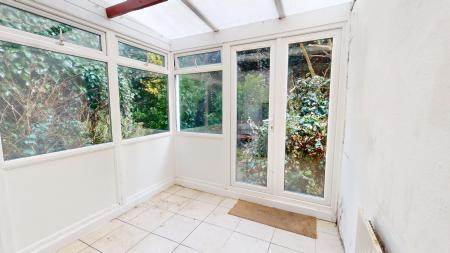 1 bedroom Flat to let in First Avenue, Hove, BN3