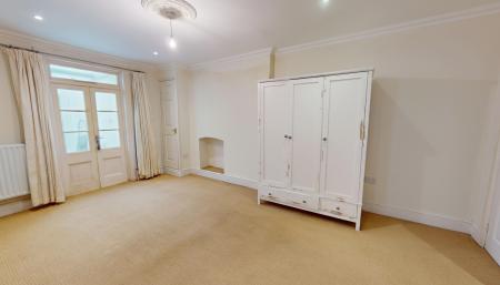 1 bedroom Flat to let in First Avenue, Hove, BN3