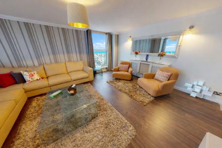 3 bedroom Flat to let in Russell Square, Brighton, BN1