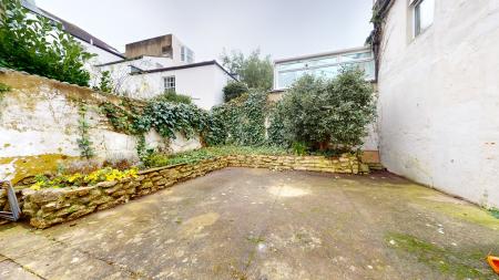 1 bedroom Flat to let in Holland Mews, Hove, BN3