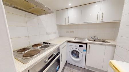1 bedroom Studio flat to let in Tisbury Road, Hove, BN3
