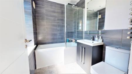 2 bedroom Terraced House for sale in Carden Crescent, Patcham, Brighton, BN1