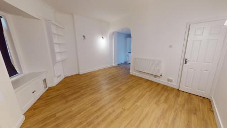 2 bedroom Flat to let in Brunswick Square, Hove, BN3