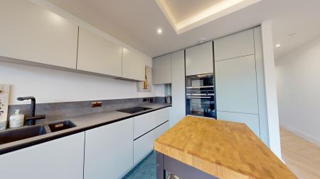 2 bedroom Flat to let in 12 Gloucester Place, Brighton, BN1