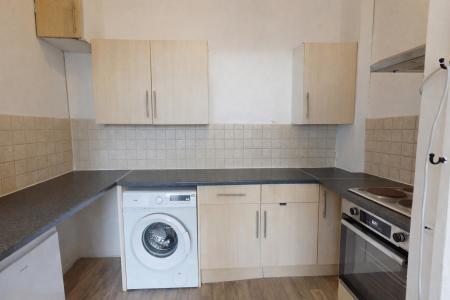 2 bedroom Flat to let in Brunswick Place, Hove, BN3
