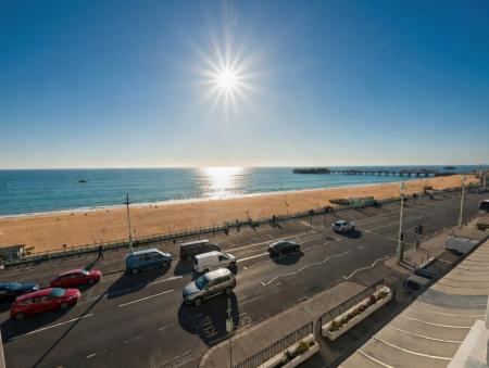 1 bedroom Flat for sale in Marine Parade, Brighton, BN2