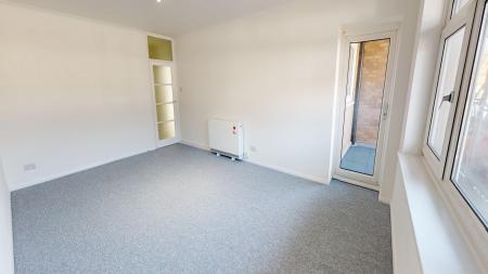 2 bedroom Flat to let in Holland Road, Hove, BN3
