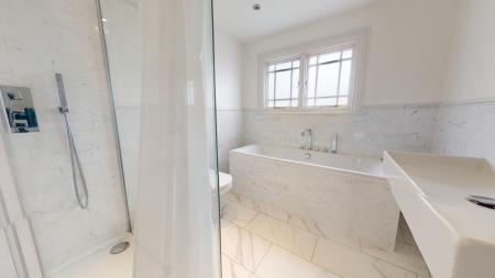4 bedroom End of terrace house to let in Eastern Road, Brighton, BN2