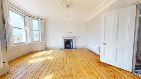 4 bedroom End of terrace house to let in Eastern Road, Brighton, BN2