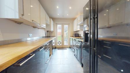 4 bedroom End of terrace house to let in Eastern Road, Brighton, BN2