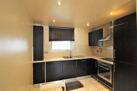 2 bedroom Flat to let in Fleet Street, City Centre, Brighton, BN1