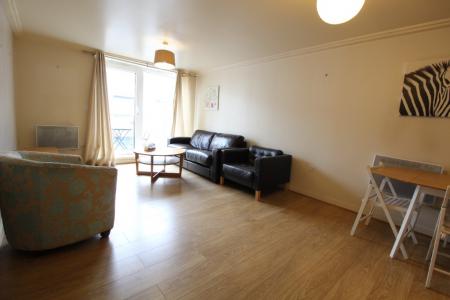 2 bedroom Flat to let in Fleet Street, City Centre, Brighton, BN1