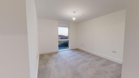 2 bedroom Flat to let in Davigdor Road, Hove, BN3