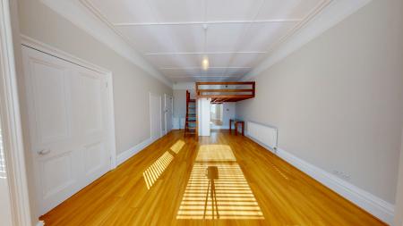 1 bedroom Studio flat to let in Cromwell Road, Brighton, BN3