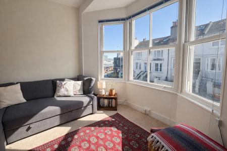 2 bedroom Flat to let in Chatham Place, City Centre, Brighton, BN1