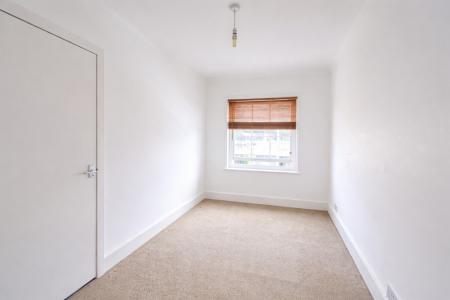 1 bedroom Flat to let in Western Road, Hove, BN3