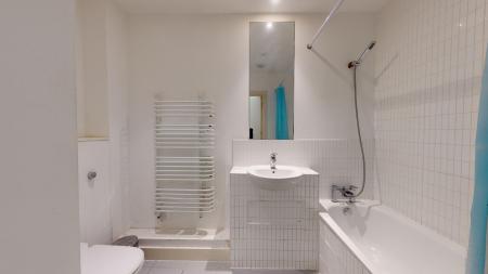 2 bedroom Flat to let in Holland Road, Hove, BN3