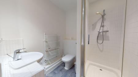 2 bedroom Flat to let in Holland Road, Hove, BN3