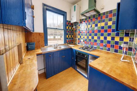 3 bedroom Flat to let in York Villas, Brighton, BN1