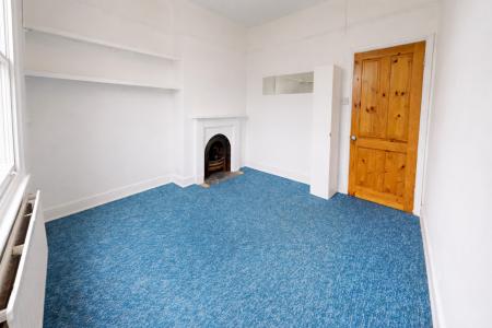 3 bedroom Flat to let in York Villas, Brighton, BN1
