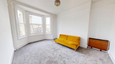 1 bedroom Flat to let in Holland Road, Hove, BN3