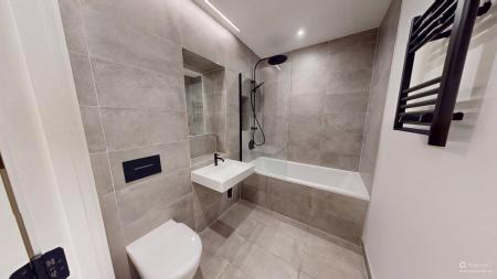 1 bedroom Flat for sale in Gloucester Place